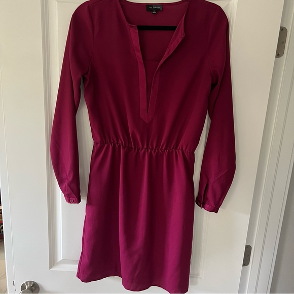 Color of the Year!! 🤩 Silky Long Sleeve Dress - Picture 2 of 5